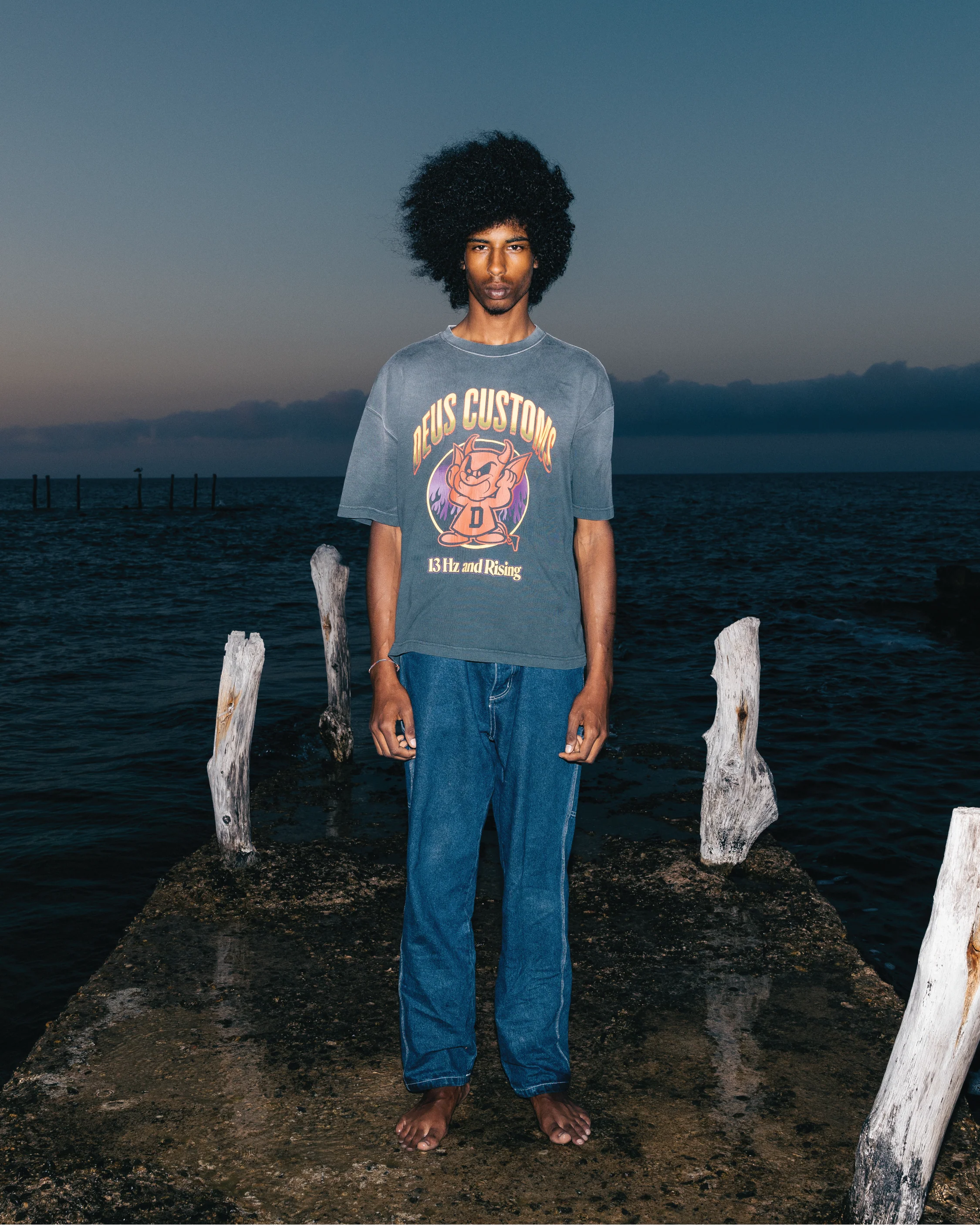 Good Gracious Tee - Anthracite - Image 3
