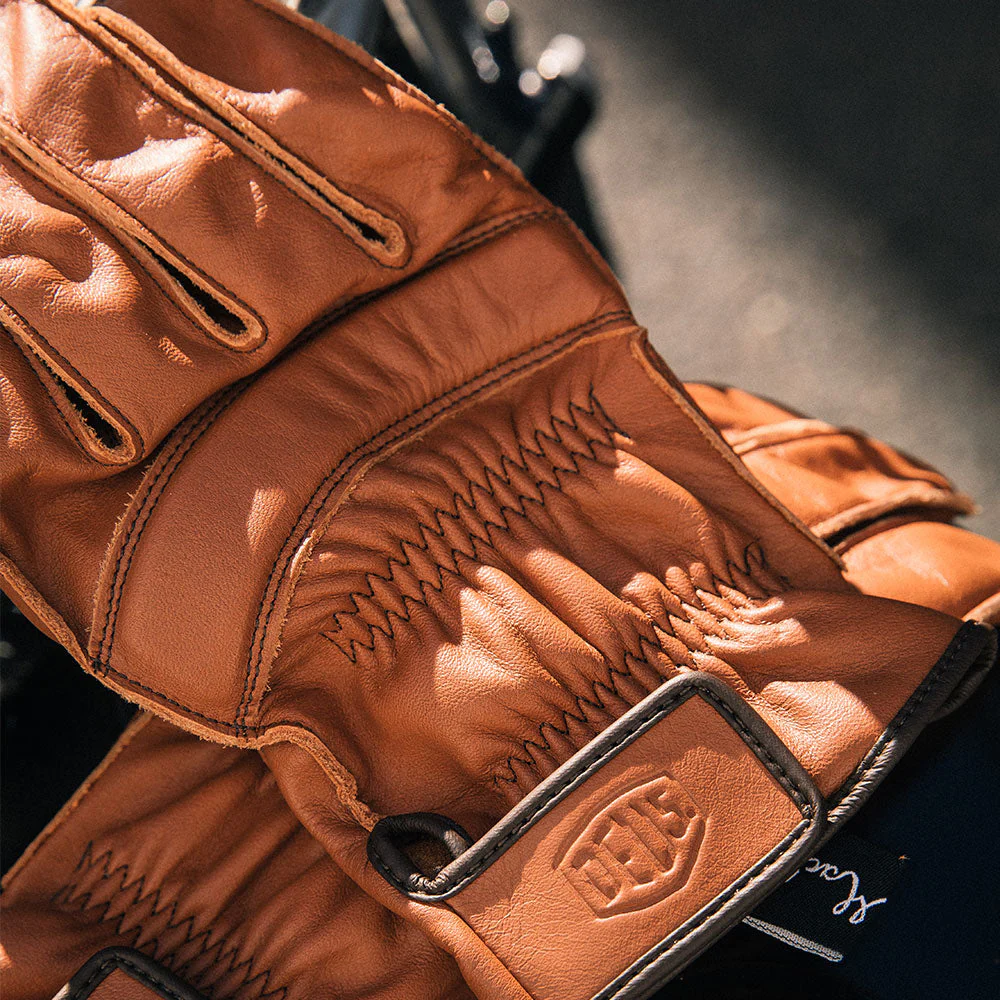 Gripping Gloves - Brown - Image 3